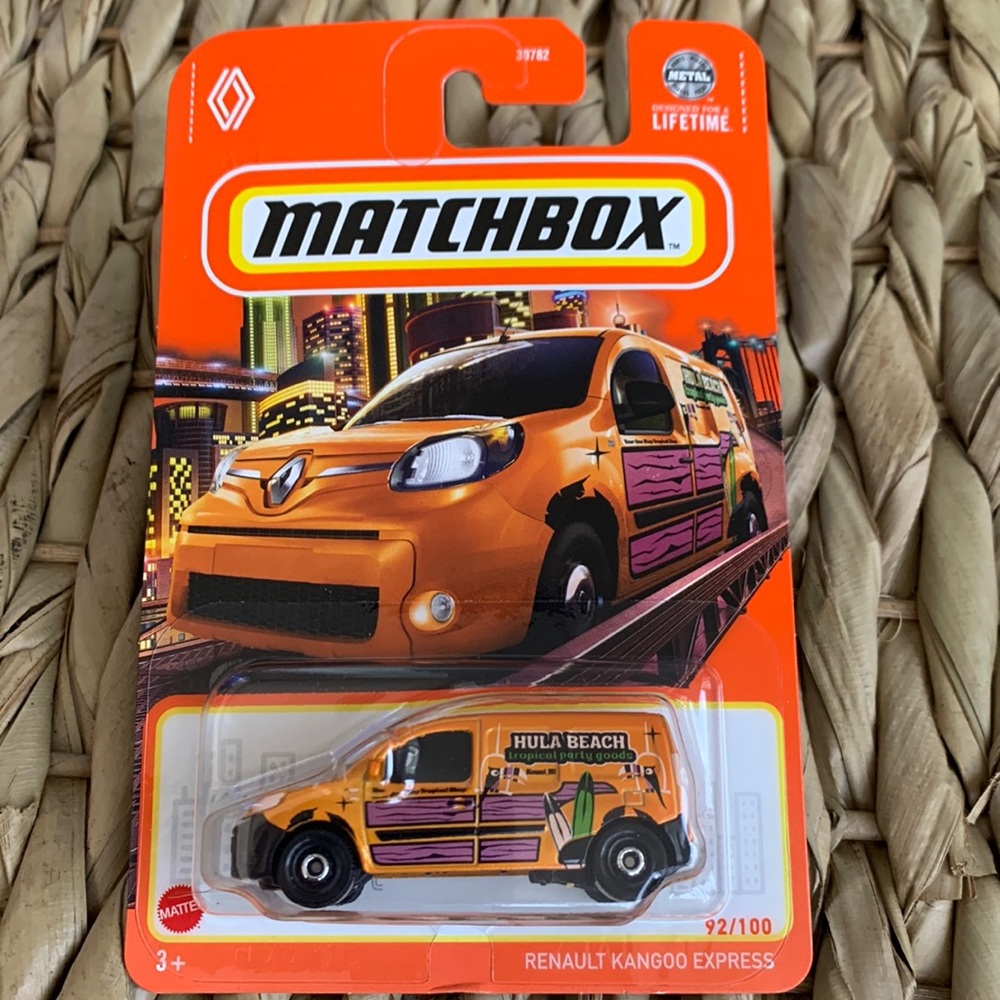 2018 Renault Kangoo Express Hula Beach Tropical Party Delivery Van Matchbox 2024